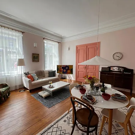 Chez Rosalie - Charming In Old Town Apartmán Rakvere